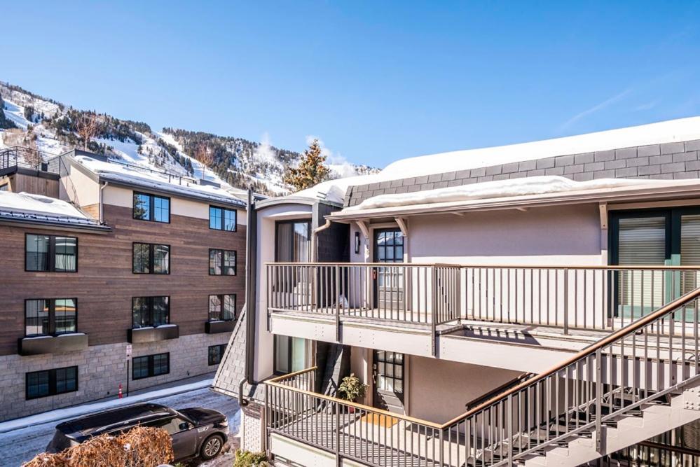 Chateau Dumont Unit 11, Contemporary Condo With A Great Downtown Location Aspen Esterno foto